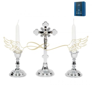 Exkluzív, álló, fém feszület két gyertyatartóval, ezüst színben, díszdobozban
